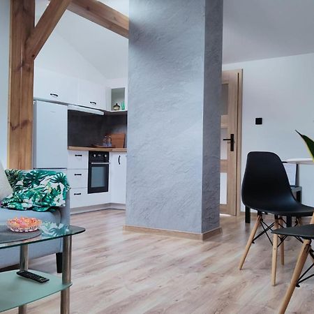 Osiedlove Poddasze Jędrzejów Bagian luar foto